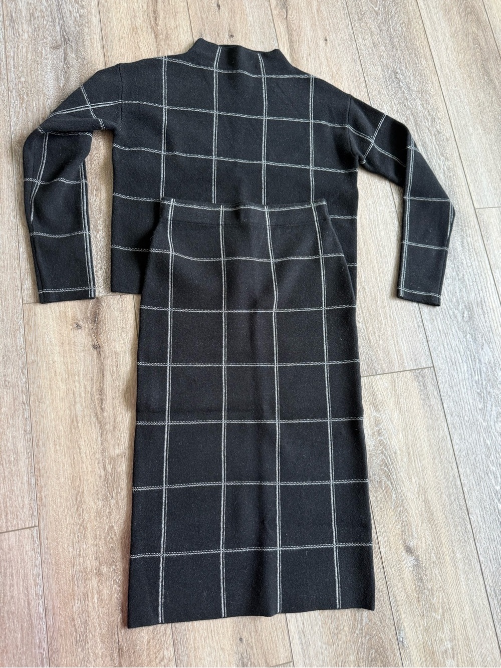 Tahari Black Knit Sweater and Skirt Set with White Windowpane